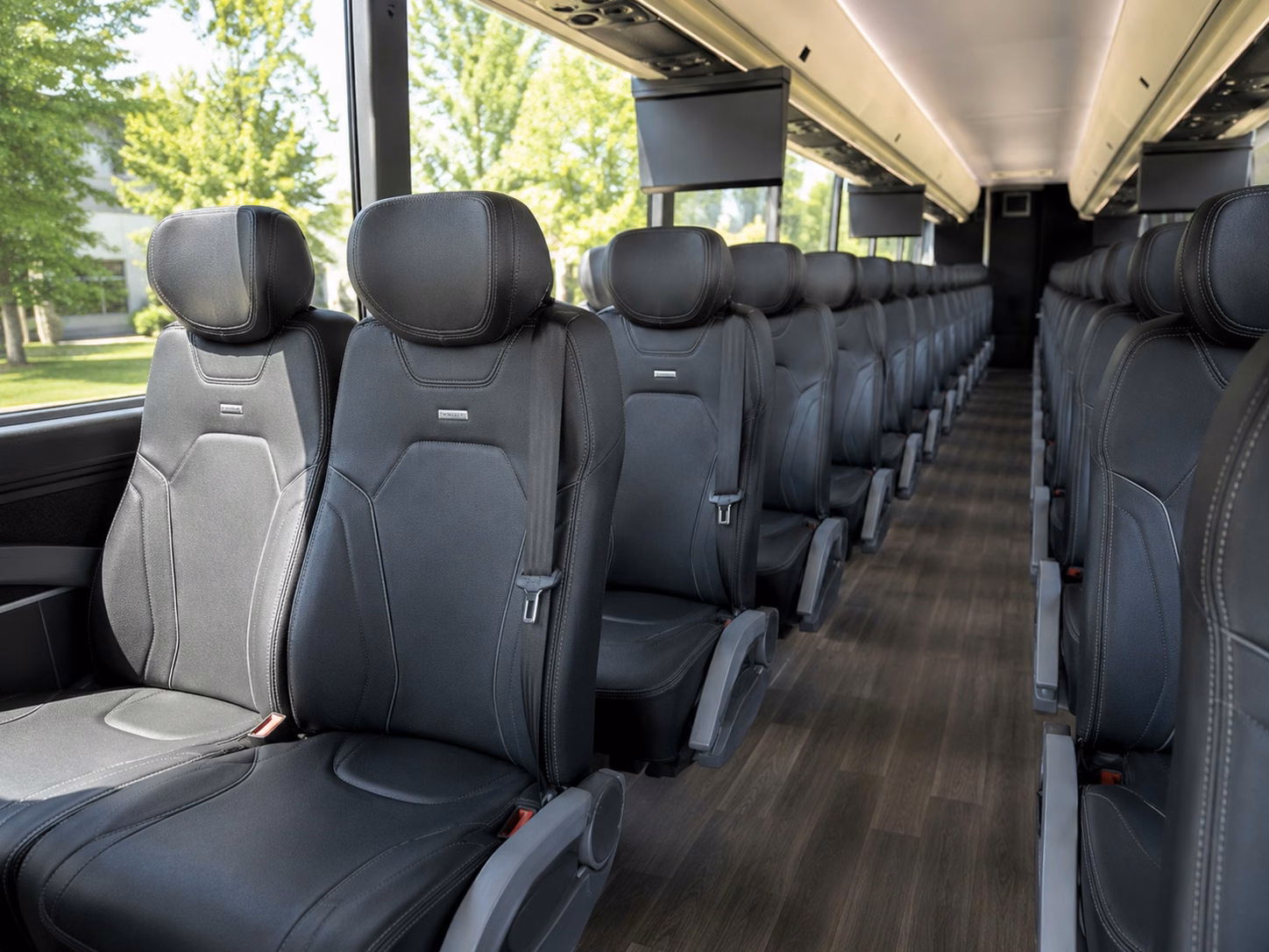charter buses for large concert groups traveling from huntington beach to la