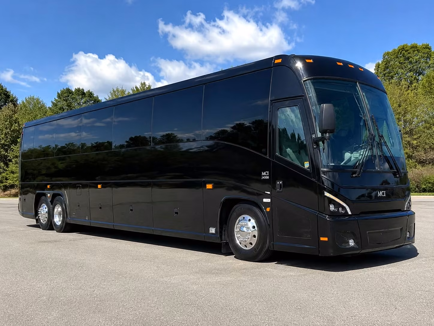 huntington beach wedding shuttle bus rentals that keep your guests stress free all day long